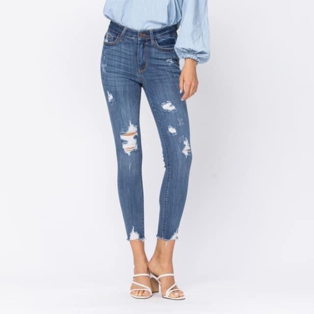Judy Blue destroyed jeans